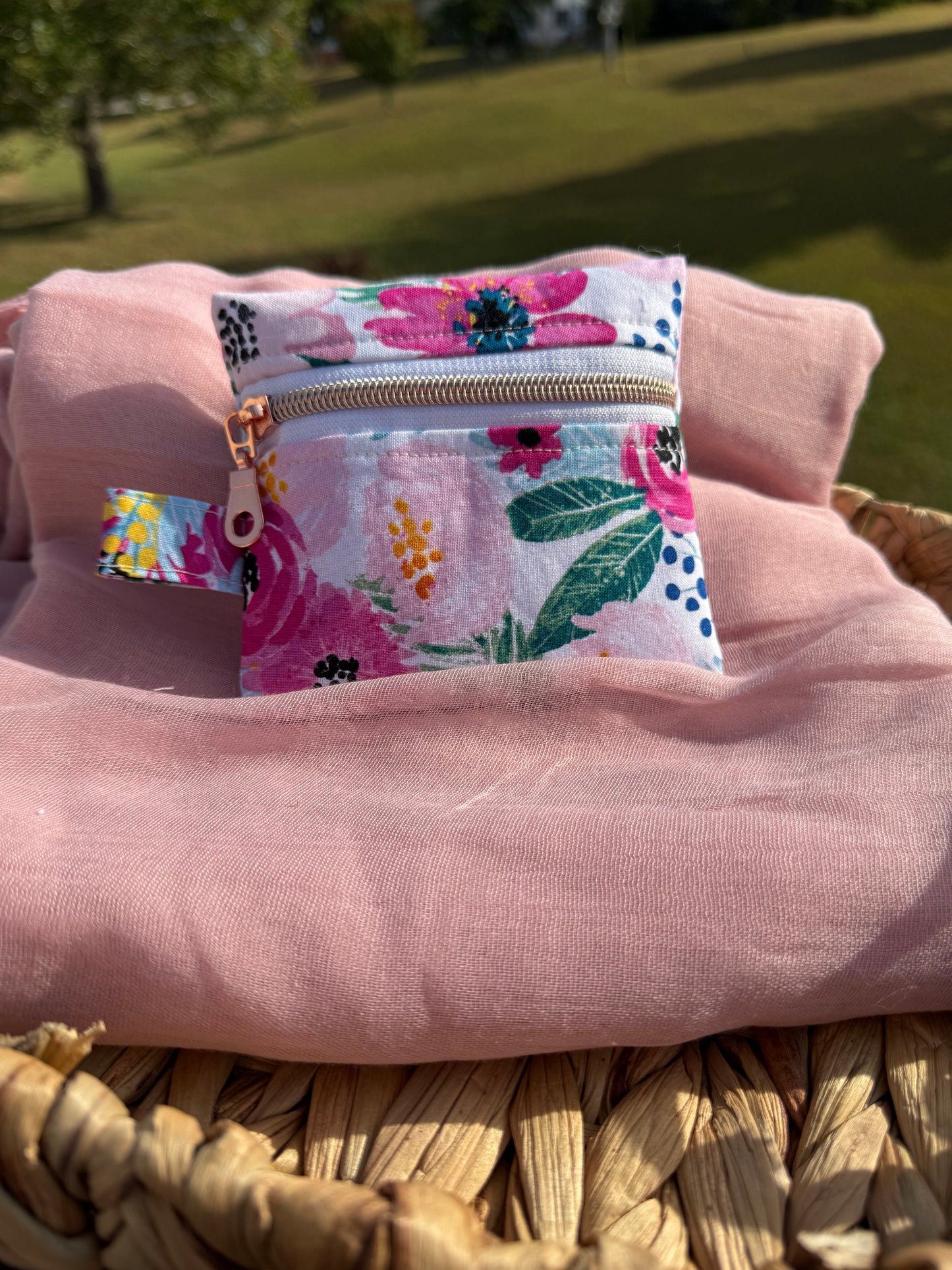 Zipper Card Holder - Pink Floral